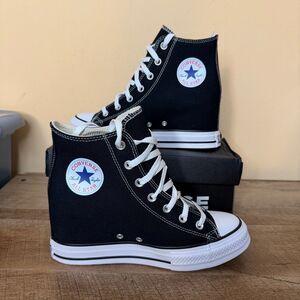 Converse Women's CTAS Hidden Wedge Platform High Top shoes size 9.5